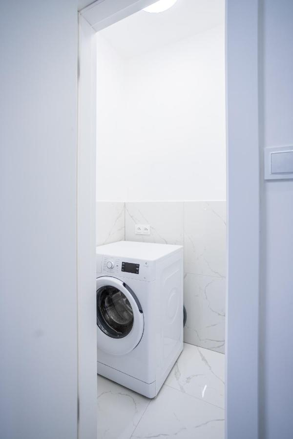 Flatbook - City Center Apartments Zabi Kruk กดัญสก์ ภายนอก รูปภาพ